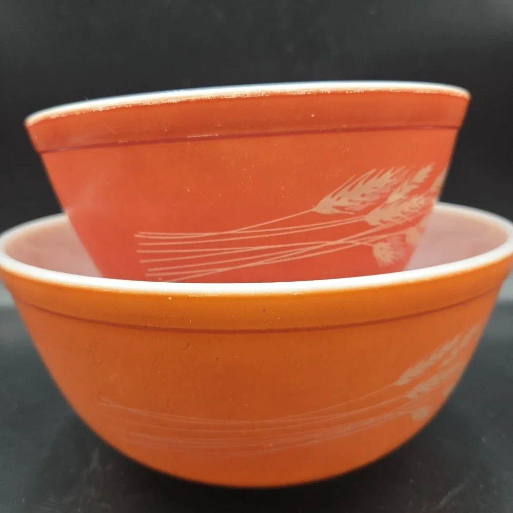 Vintage PYREX‎ Autumn Harvest Wheat 402 403 Nesting Mixing Bowls Set of 2